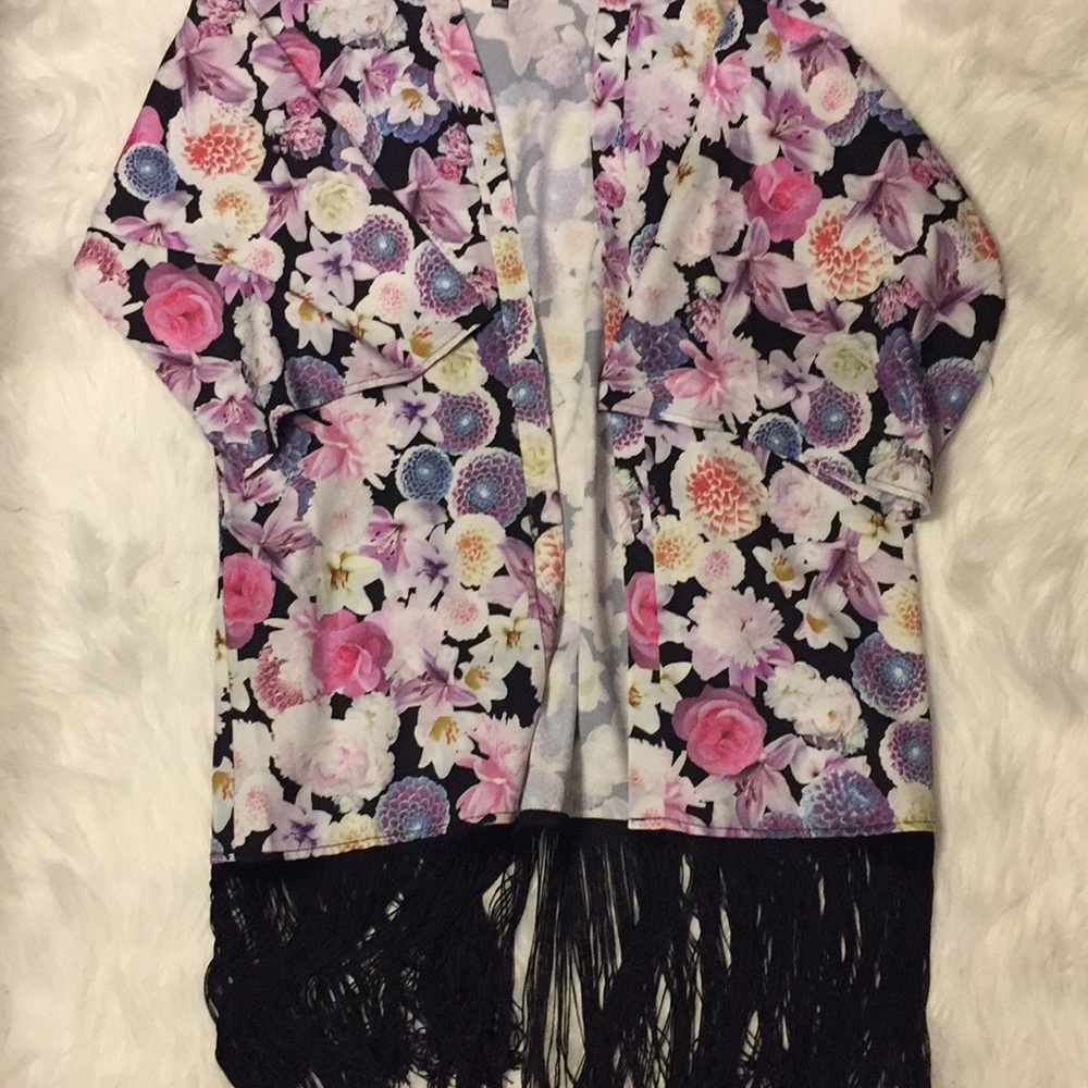 Kimono Floral with fringe